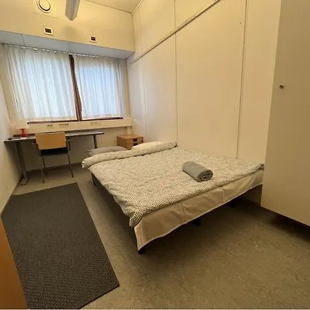 Office House Services 223 Hostelli