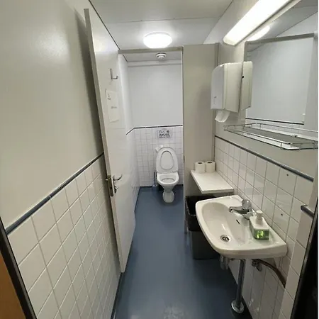 Office House Services 223 Hostal *